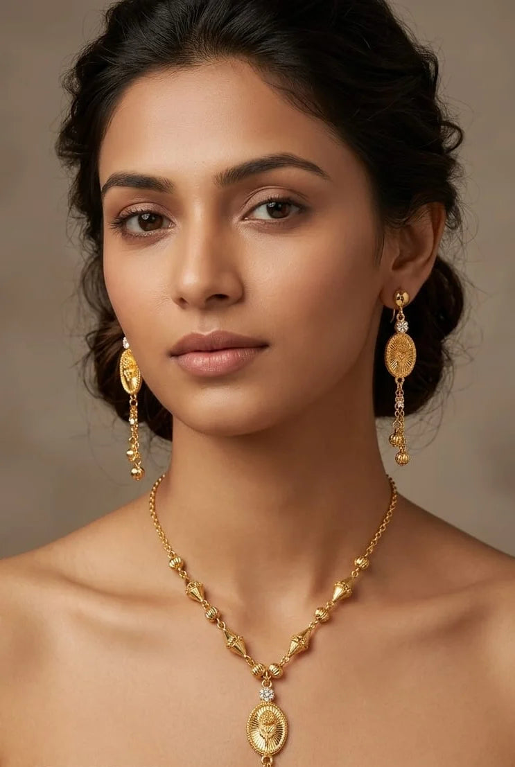 Elegant Pendant Oval Necklace Set