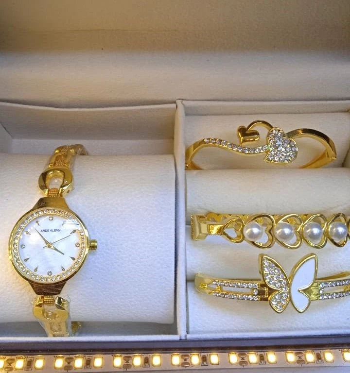 Time Luxe Women Watch – Elegant Bracelet Style Wristwatch | Multi-Color